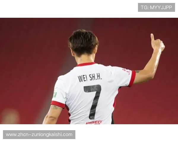 韦世豪远射中柱，泰山客场狂轰五球火力全开